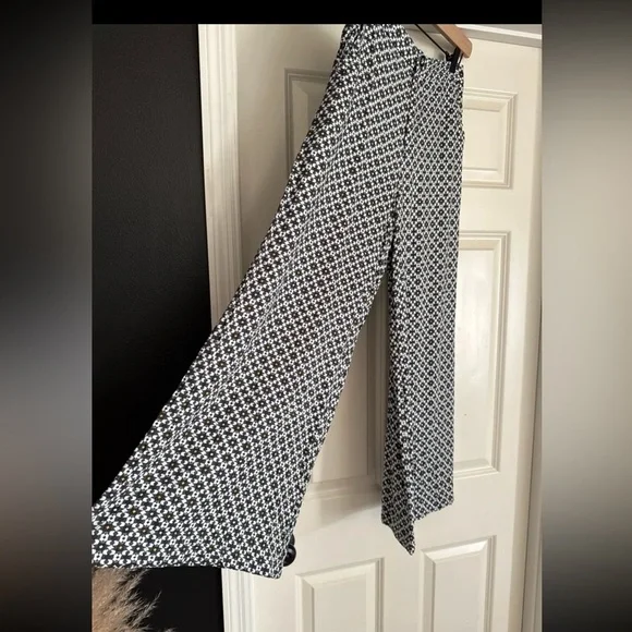 Anthropologie Maeve Callan Wide-Leg Pants
size 6 - Picture 8 of 12